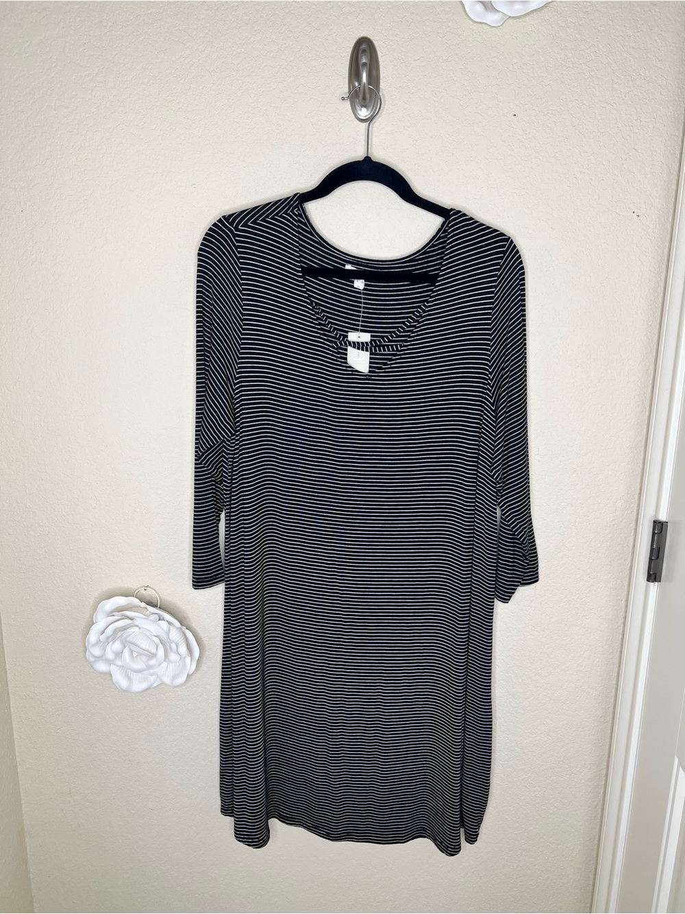 NTM: Maurices Plus 0X Black White Striped T-Shirt Shift Dress NWT